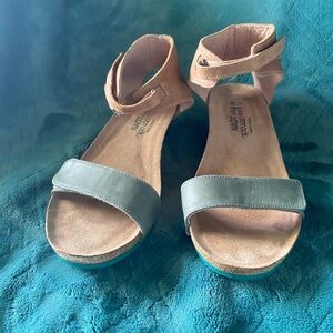 Women's Sandals in teal and tan
